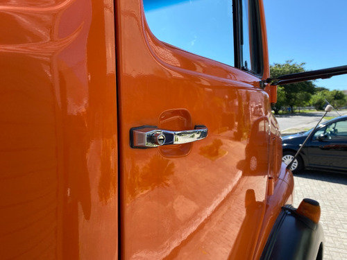 Imagem 4 de 15 de Mb 1113 Truck Baú Turbinado Único Dono Freio A Ar Direção
