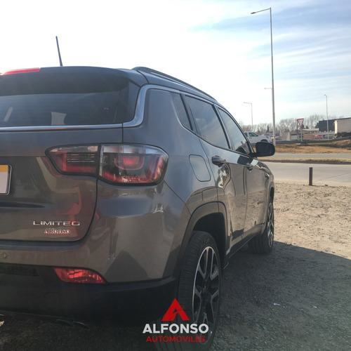 Imagen 7 de 11 de Jeep Compass 2019 2.4 Limited 170cv Atx
