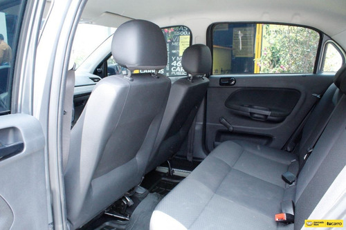 Imagen 18 de 25 de Volkswagen Voyage 1.6 Trendline