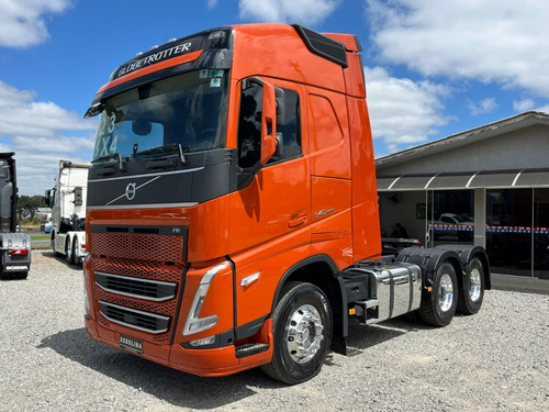 Caminhão Volvo Fh 540 Pac Ec 6x4 2023 Laranja Susp. Mola