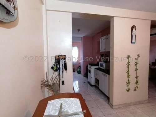 Imagen 10 de 30 de Apartamento En Venta En Cabudare Estado Lara. Centrico Y Zona Muy Tranquila. Cod # 22-27497 Para Mayor Informacion Comunicate Conmigo! 412-1498654 Profesional Inmobiliario Katty Vasquez Rentahouse Rah