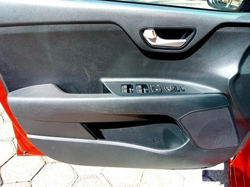 Imagen 13 de 14 de Kia Rio 2019 1.6 Ex Hatchback Mt
