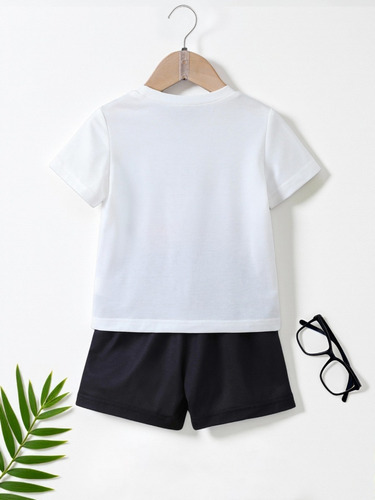 Conjunto De Camiseta Y Pantalones Cortos Con Estampado De Os