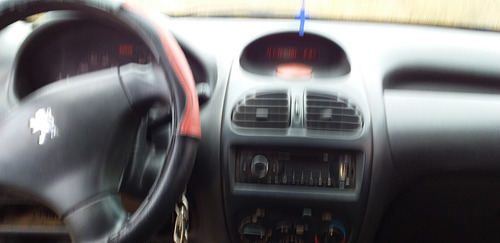 Peugeot 206 2004 1.4 Presence 5p