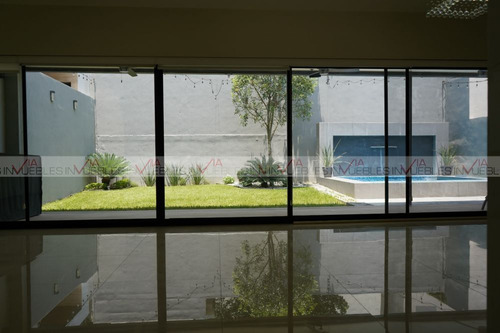Privada El Uro