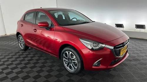 Mazda 2 GRAND TOURING