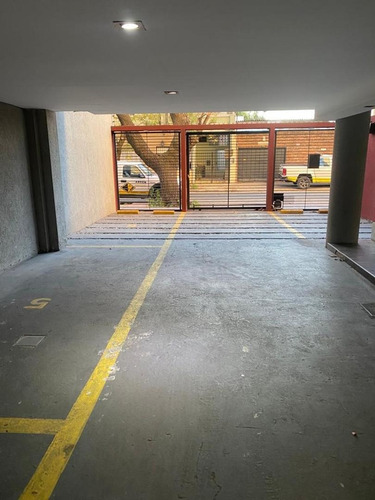 Imagen 24 de 28 de Mts Av. Exc Piso De 3 Amb C/coch Cub Imp