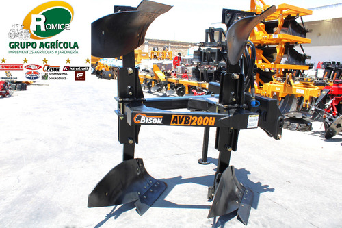 Arado De 2 Rejas Hidraulico Reversible Marca Bison Nuevo