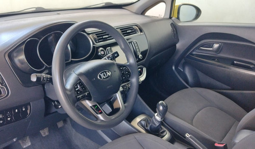 Imagen 10 de 13 de Kia Rio 2017 1.6 Hb Ex Mt