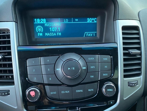 Imagem 8 de 10 de Chevrolet Cruze 1.8 Sedan Lt Automático