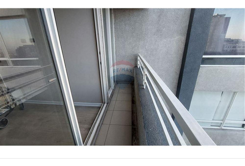 Arriendo Cómodo Dpto. 1 Dormitorio En Av. Ecuador