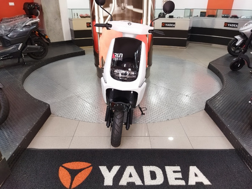 Imagen 2 de 4 de Moto Eléctrica Yadea S-like 2000w 0km Tienda Física