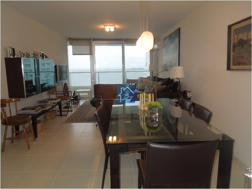 Seasons Tower. Parada 4 Playa Mansa, Pegado A Enjoy. Piso Alto- Ref: 1252