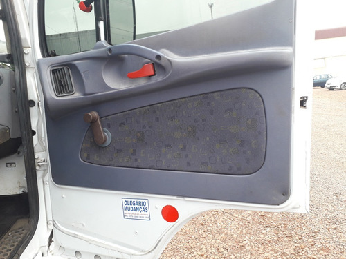 Mb 1215 Toco Baú 2001