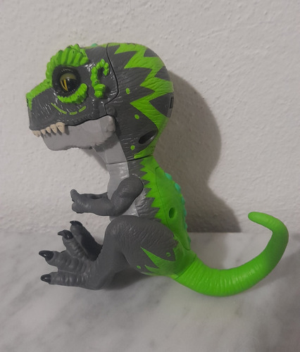 Fingerlings Woo Wee Dinosaurio T-rex Sonido Y Movimiento (Usado)