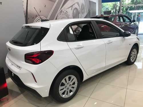 Imagen 3 de 15 de Chevrolet Onix Lt Tech 5 Puertas Manual