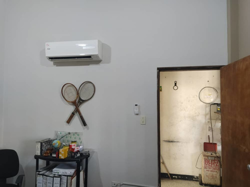 Apartamento Con Local Comercial