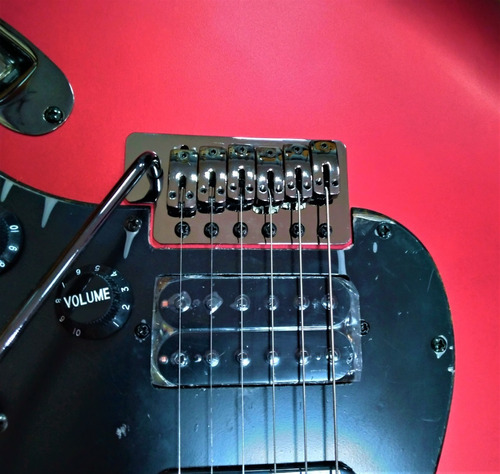 Guitarra Stratocaster Benson Recon Str H-s-h Cerâmico
