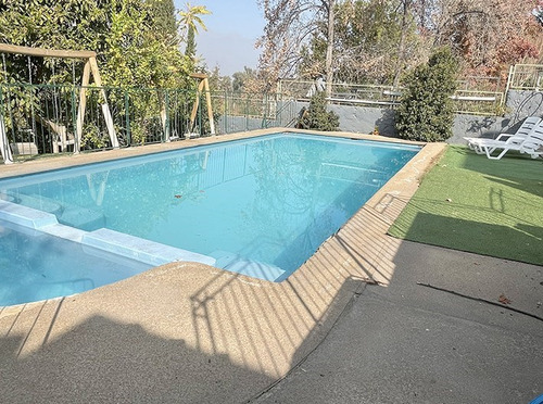 Casa En Venta En Lo Barnechea
