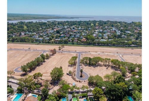 Imagen 1 de 9 de Terreno En Barrio Cerrado Los Cardos En Beccar (terminado)