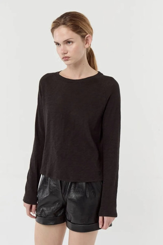 Remera Ginebra Butch Off White Negro Rojo I25
