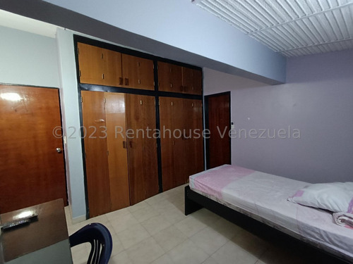 24-13391 Hermosa Casa En Venta, Urb. Los Samanes, Maracay Mord