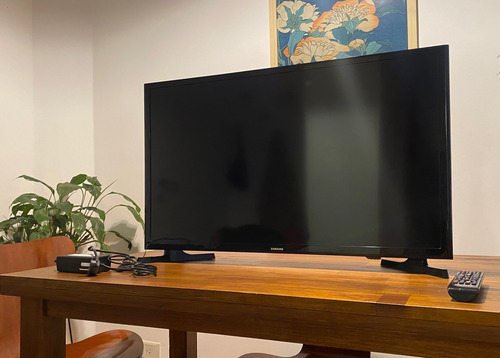 Smart Tv De 32 Samsung Un32j4300dgcfv Con Pantalla Led Hd (Usado)