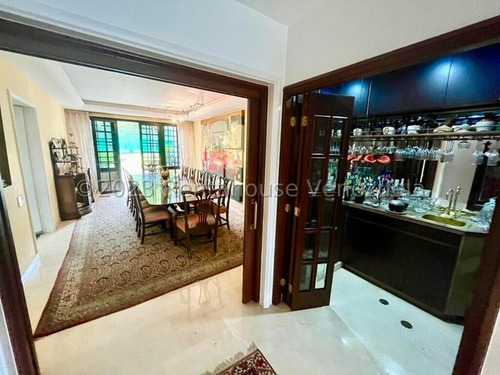 Se Vende Increible Planta Baja En Colinas De Tamanaco Para Un Excelente Estilo De Vida 24-11262 Cs