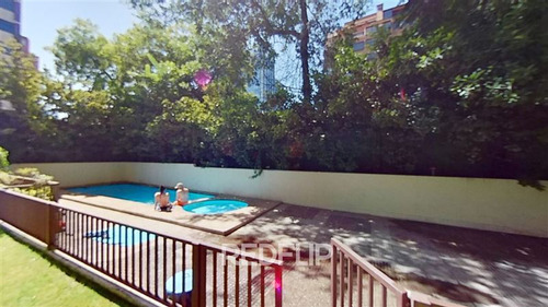 Departamento En Venta De 2 Dorm. En Las Condes
