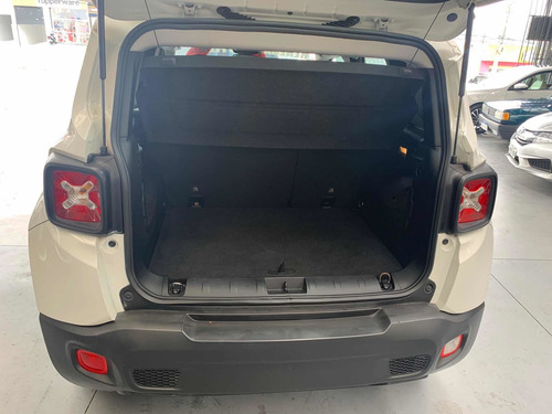 Imagem 9 de 12 de Jeep Renegade 2018 1.8 Flex Aut. 5p