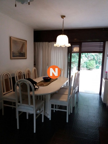 Oportunidad De Casa En Playa Mansa- Ref: 214970