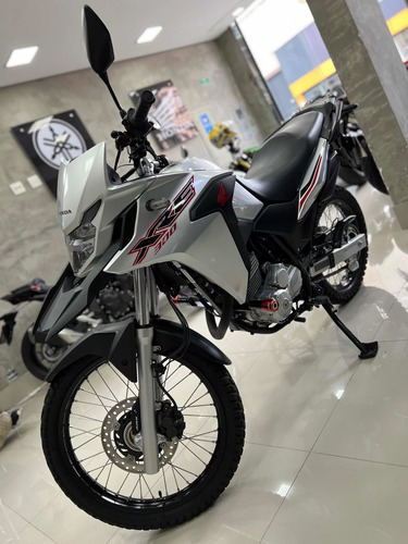 Imagem 1 de 24 de Honda Xre300