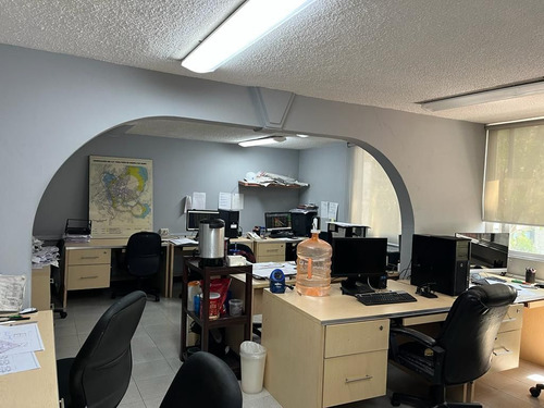 Del Valle, Edificio De Oficinas, En Venta