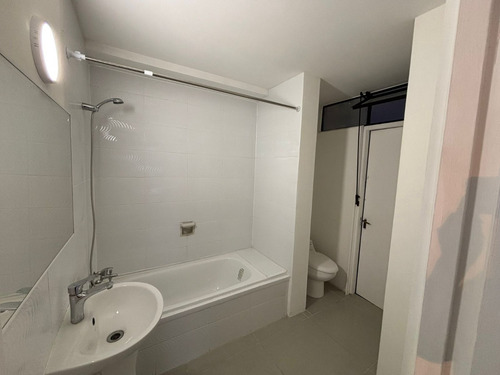 Sector Poniente, 3 D, 1 B, B, Logia, Antiguo, Amplio,