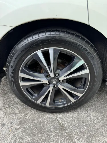 Nissan Pathfinder 3.5 Exclusive Cvt