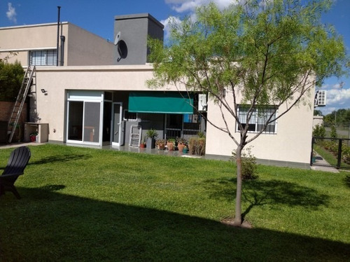 Casa En Venta 2 Dorm Barrio Don Juan