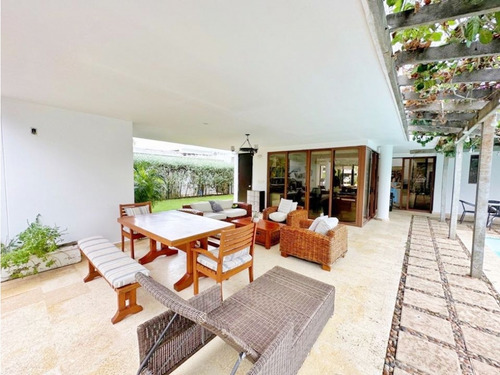 Casa En Barcelona De Indias De 2 Niveles En Venta En Cartagena