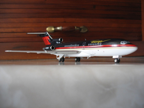 Avion Boeing 727-100 De Trump Matrícula Vp-bdj Escala 1:200