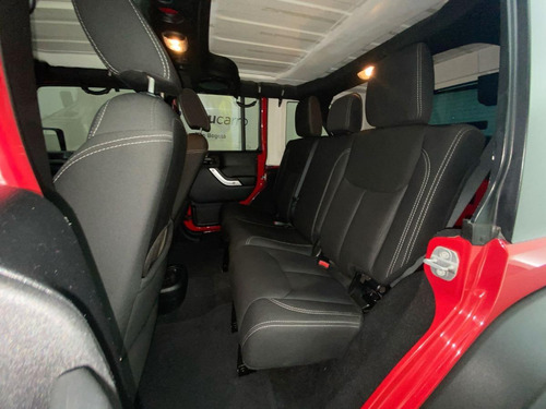 Imagen 20 de 25 de Jeep Wrangler Unlimited 3.6 2014