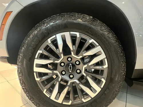 Tahoe Z71 2025 Version Especial