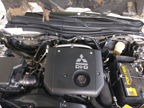 Mitsubishi L200 Triton 3.2 HPE 4X4 CD 16V TURBO INTERCOOLER DIESEL 4P AUTOMÁTICO