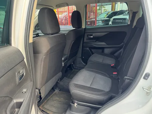 Mitsubishi Outlander 2.4 Es Cvt
