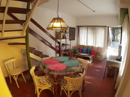 Imagen 3 de 14 de Duplex Familiar - F. Frias 199