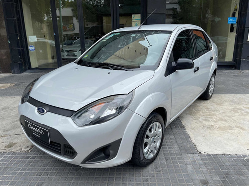 Ford Fiesta 1.6 Max One Ambiente 2010 Cassano Automobili