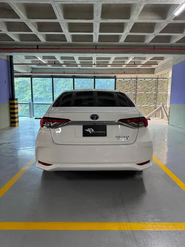 Toyota Corolla Híbrido 2023