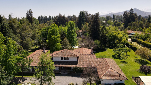Calera De Tango | 4d 5b + Serv. | 5000m2 Terr. / 383m2 Const