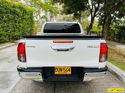 Toyota Hilux 2.4l Diesel 4x4 Mecánica Trd