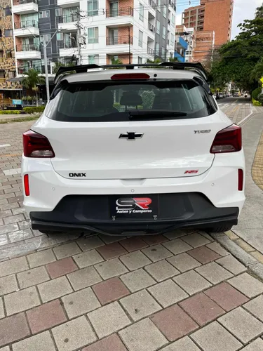 Chevrolet Onix 1.0T Rs Mt