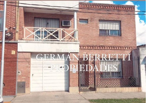 Casa Chalet  En Venta Ubicado En Lanús Este, Lanús, G.b.a. Zona Sur