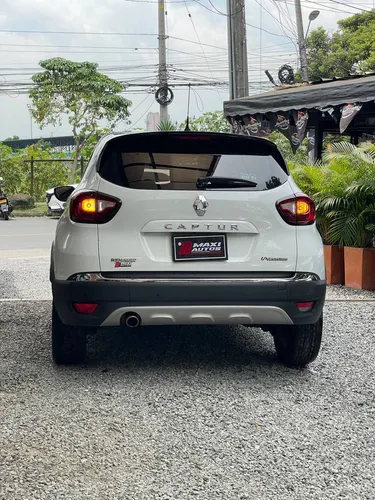 Renault Captur 2.0 Intens Automática